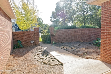 902 Oak Trail, Canton, MS 39046 - photo 4