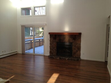 1831 Orchard Place 004