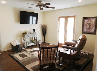 1609 Judson St, Davenport, IA 52803 - photo 5