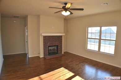 20834 E 32nd Place S, Broken Arrow, OK 74014 - photo 3