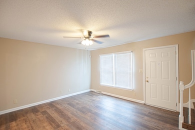 187 Old Farmers Rd, Clarksville, TN 37043 - photo 3