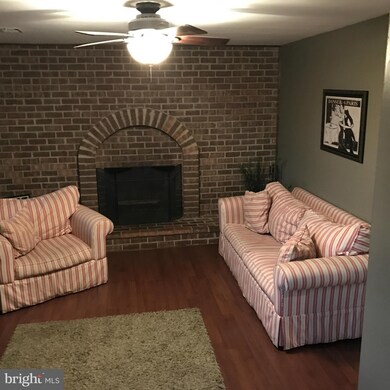 5380 View Point Ct, Sykesville, MD 21784 - photo 6