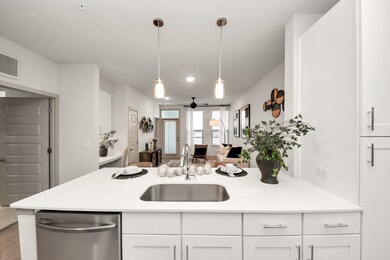 4840 N Shepherd Dr unit 3209, Houston, TX 77018 - photo 4