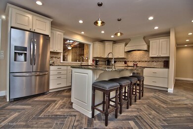 111 Westbrook Ct, Tafton, PA 18464 - photo 6