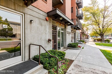 1_Exterior_high_3726237