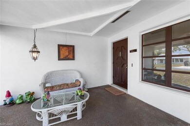 Screened In Entry