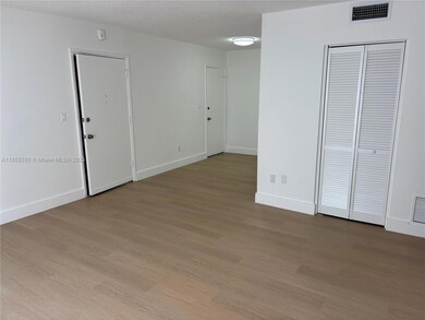 10790 N Kendall Dr unit C24, Miami, FL 33176 - photo 3