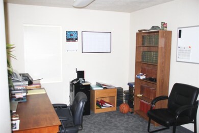 369 N 2nd St, Central Point, OR 97502 - photo 4