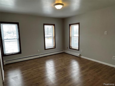 68250 Grand Trunk Unit 4 Ave, Richmond, MI 48062 - photo 6