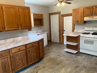 116 S Vine St, Elkhart, IN 46514 - photo 5