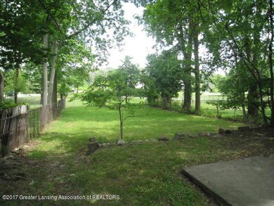 2021 Sunnyside Ave, Lansing, MI 48910 - photo 3