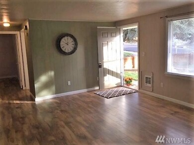 1823 Glen St NE, East Wenatchee, WA 98802 - photo 6