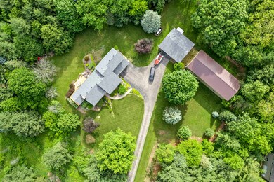 484 Windmill Rd, Brooklyn, WI 53521 - photo 2