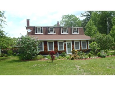 319 E Washington Rd, Hillsborough, NH 03244 - photo 3