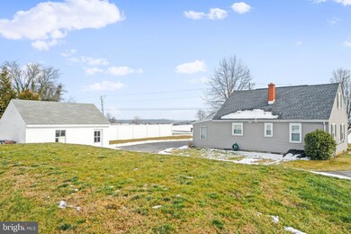 331 Shatzer Orchard Rd, Chambersburg, PA 17202 - photo 2