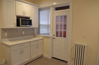98 Toxteth St unit 6, Brookline, MA 02446 - photo 4