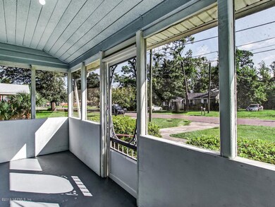 822 Linda Dr Jacksonville FL-004-003-Fro