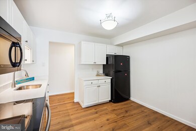 11409 Commonwealth Dr unit 102, Rockville, MD 20852 - photo 7