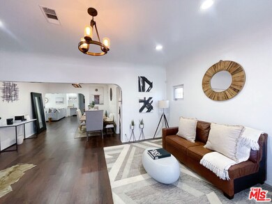 Living Room/Dining Room