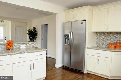 406 E Timonium Rd, Lutherville Timonium, MD 21093 - photo 5