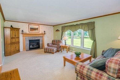Spacious Family Room