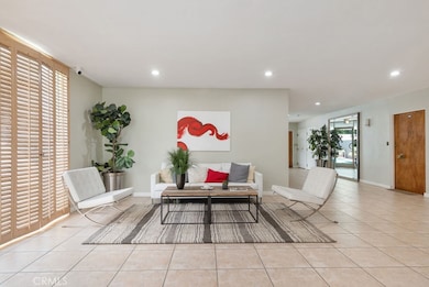 419 N Oakhurst Dr unit 102, Beverly Hills, CA 90210 - photo 4