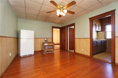 36 Hanover Ave, Pawtucket, RI 02861 - photo 4