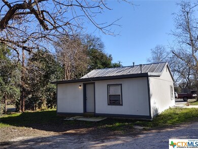 2113 River Rd unit A,B,C, San Marcos, TX 78666 - photo 3