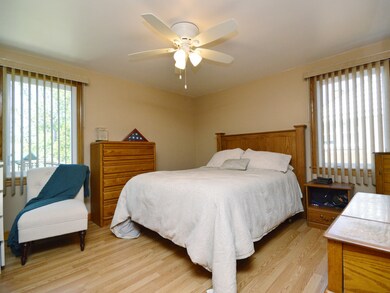 4442 Emerson Ave, Schiller Park, IL 60176 - photo 7