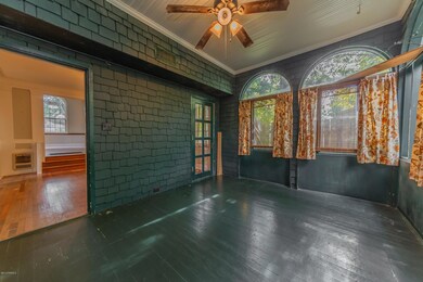 239WSaintPeterSt-7-10