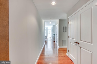 Midtown Reston Town Center unit 817, Reston, VA 20190 - photo 3