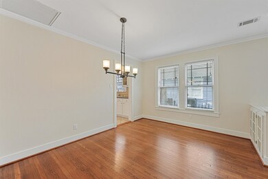 718 Ralfallen St, Houston, TX 77008 - photo 4