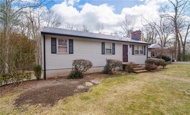 8 Saunders Brook Rd, Chepachet, RI 02814 - photo 2