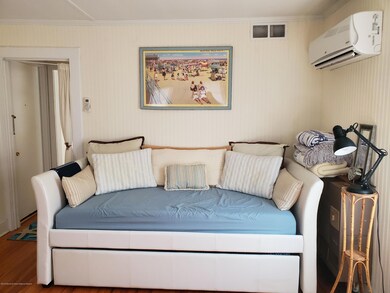 6 Webb #6 Daybed