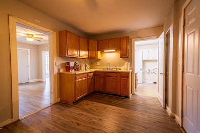 509 E 8th St, Concordia, KS 66901 - photo 7