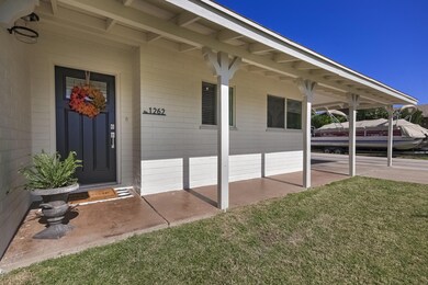 1262 E 1st St-8