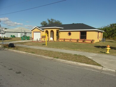 918 Grove Ave, Cocoa, FL 32922 - photo 4