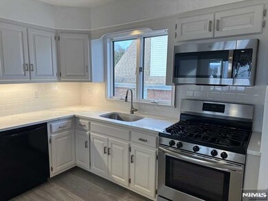 41 Kipp Ave unit 2, Elmwood Park, NJ 07407 - photo 7