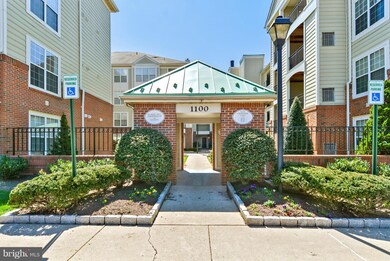 Quaker Hill Community unit 226, Alexandria, VA 22314 - photo 2