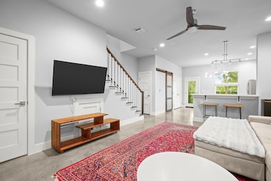 1220 Delano St unit B, Austin, TX 78721 - photo 3