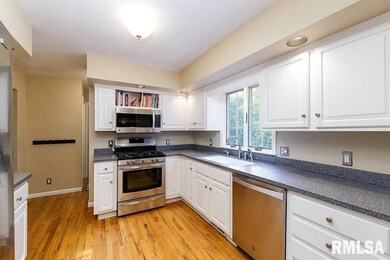 2448 2nd St, Moline, IL 61265 - photo 7