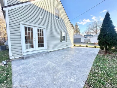 2050 Pine St, Fenton, MI 48430 - photo 5