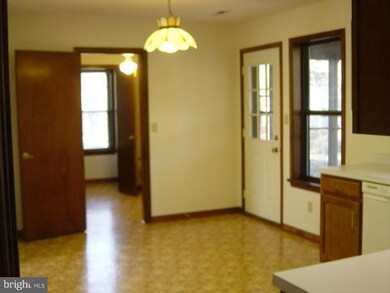 23226 Scotch Pine Ct, California, MD 20619 - photo 6