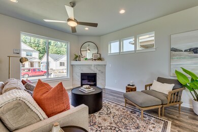 4589 SW 36th St, Redmond, OR 97756 - photo 6