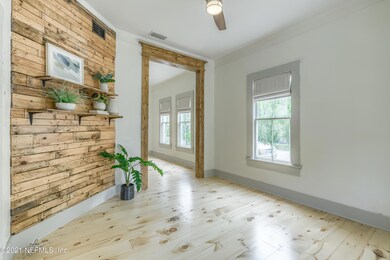 502 E 5th St_32206-10