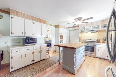 Island plus breakfast bar!