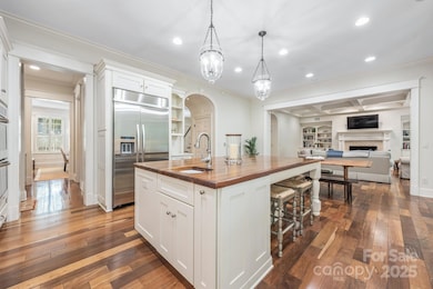 Open concept Kitchen