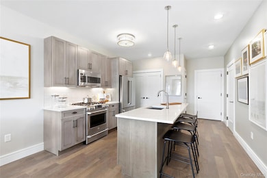 990 Corporate Dr unit 431, Westbury, NY 11590 - photo 2