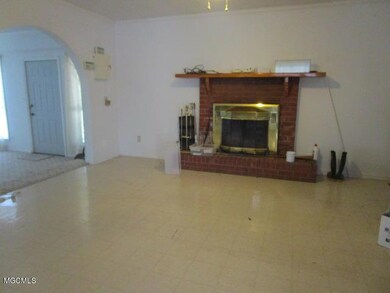 211 Peewee Miller Rd, Lucedale, MS 39452 - photo 4