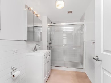 SoHa 118 unit 7-H, New York, NY 10026 - photo 5